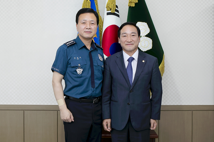 화성시의회 원유민 의장, 관내 유관기관 방문해 소통의 의정행보 시작