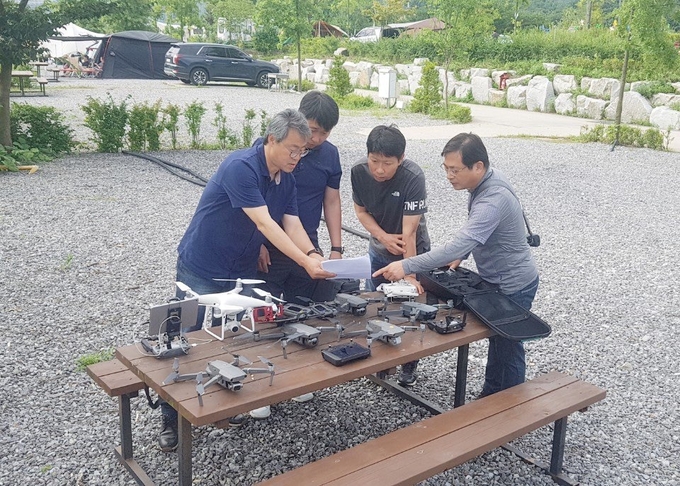 윤화섭 시장 “수색 조금이나마 도움 되길…실종자 모두 하루빨리 가족의 품으로” 돌아오길 바라며 , 안산 드론봉사대 투입 결심