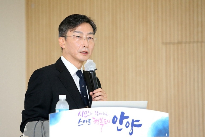 닥터헬기 이국종 교수 , 적극행정 지금이 골드아워! 근본적 시스템 개선 강조.