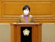 '시민의 불편을 바로 잡겠다 '며 정견발표하는 최병일 의원