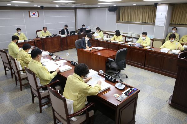 수원시의회 기획경제위, 조례안 등 안건심사 의결