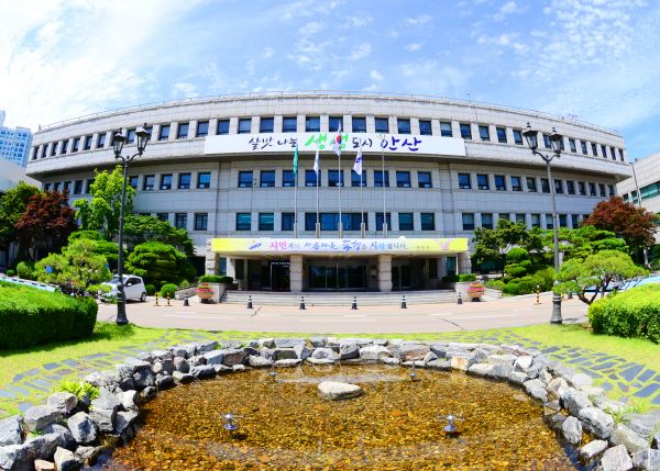 안산시 2021년 생활임금 시급 1만원 의결