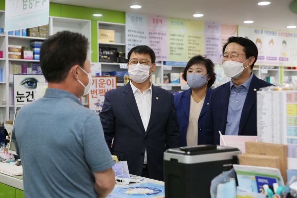 시흥시의회, 추석맞아 시화 5일장 방문