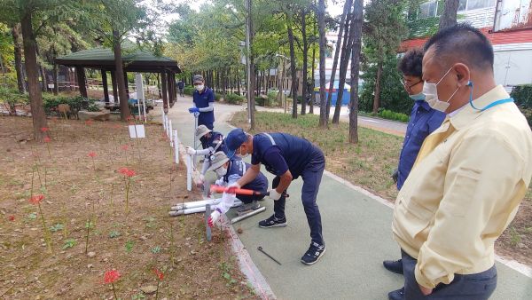 정왕4동 녹지지대 화단 울타리 조성