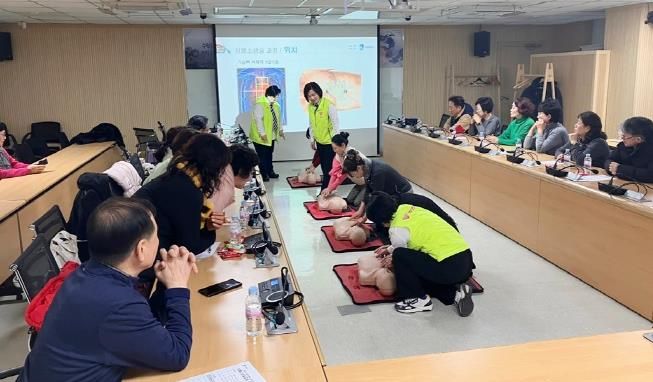 ㅊ수원시 팔달구, 2024년 하반기 SOS팔달안전봉사단 심폐소생술 교육 실시