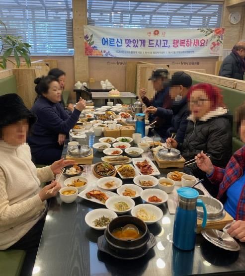 수원시 팔달구 화서1동 지역사회보장협의체, 특화사업 '사랑의 어르신 생신상' 추진