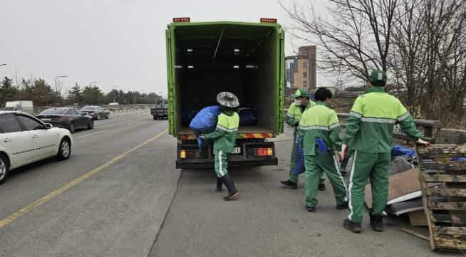 수원시 권선구, 대황교동 비상활주로 주변 합동 대청소 실시
