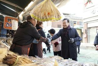 김성제 의왕시장, 설 명절 앞두고 도깨비시장 방문 …전통시장 장보기 행사 실시