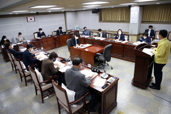 수원시의회 기획경제위원회, 조례안 등 안건심사