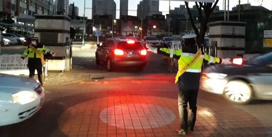 지난해 수험장 주변 교통정리