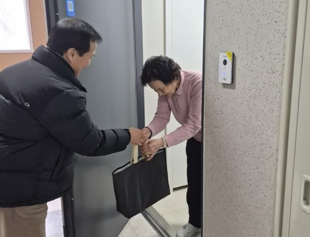 과천시, 명절 맞아 동 지역사회보장협의체 나눔 행렬 이어져