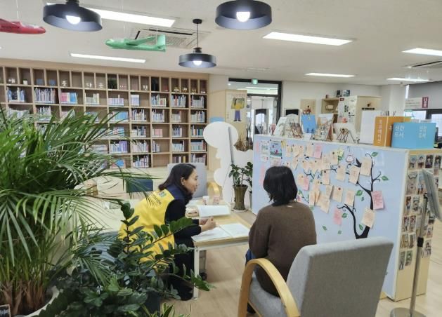의왕시청소년재단 청소년상담복지센터, 도서관에 찾아온 상담부스‘찾아가는 마음세탁소’운영